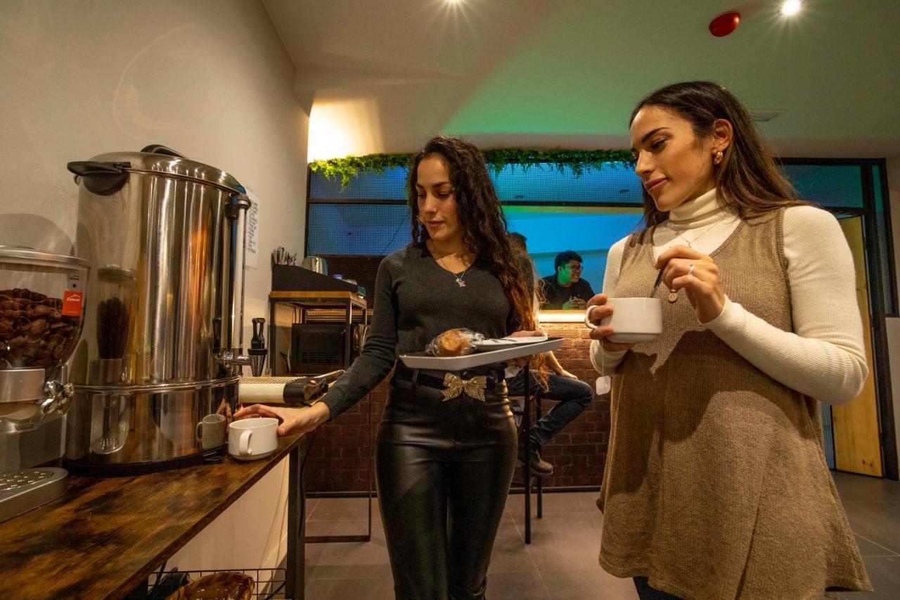 Madriz Hostel Zewnętrze zdjęcie